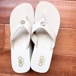 GBG Los Angeles‎ Chuncky Block Heel Sandals Sz 9 Rhinestone Beige